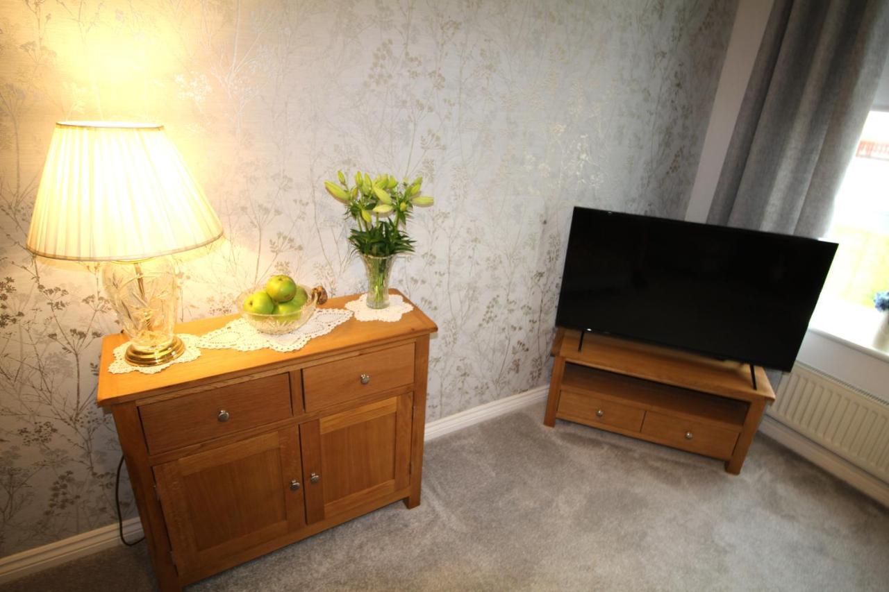Ashington - 2 Bedroom House - Beautifully Decorated & Furnished - Large Garden Kültér fotó