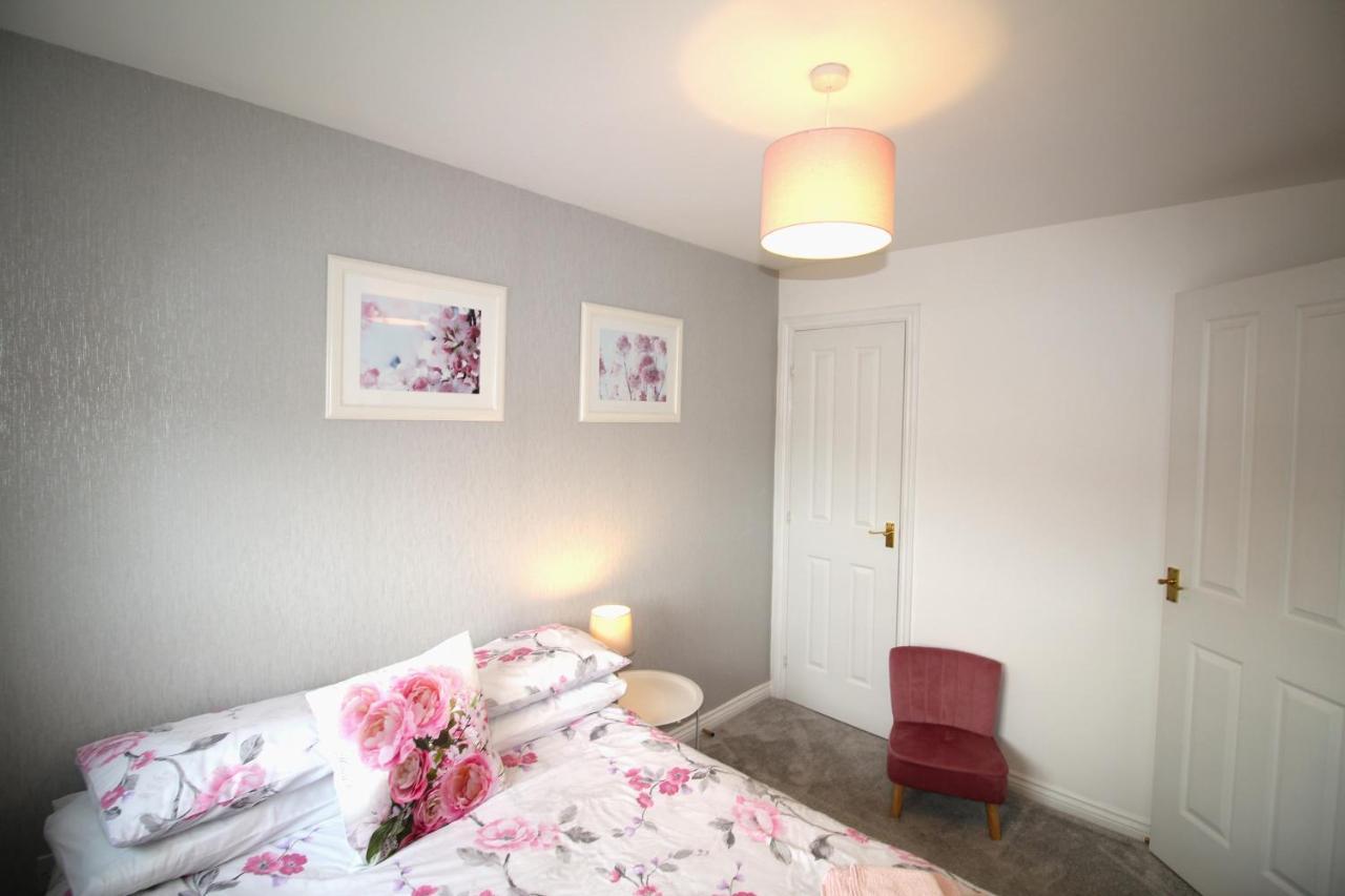 Ashington - 2 Bedroom House - Beautifully Decorated & Furnished - Large Garden Kültér fotó